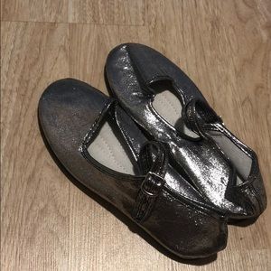 Silver flats with strap